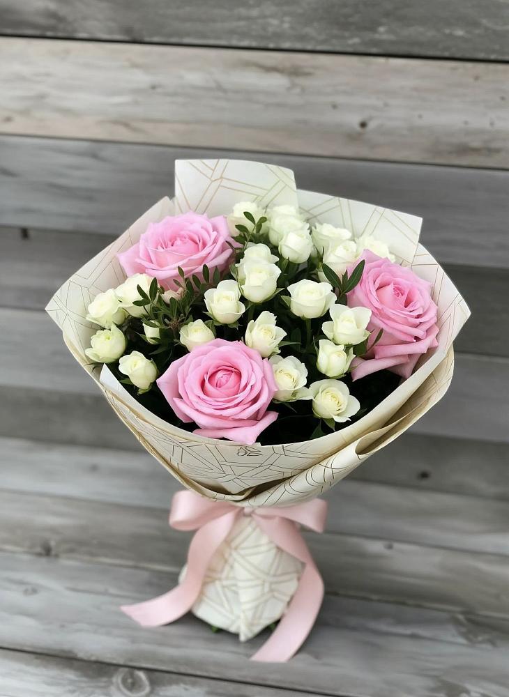 Букет цветов из: Розы в Зимогорье
