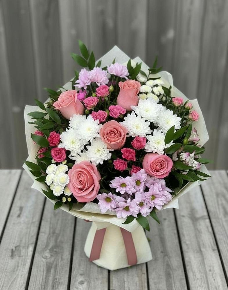 Букет цветов из: Альстромерии, Гвоздики, Розы и Хризантемы в Зимогорье