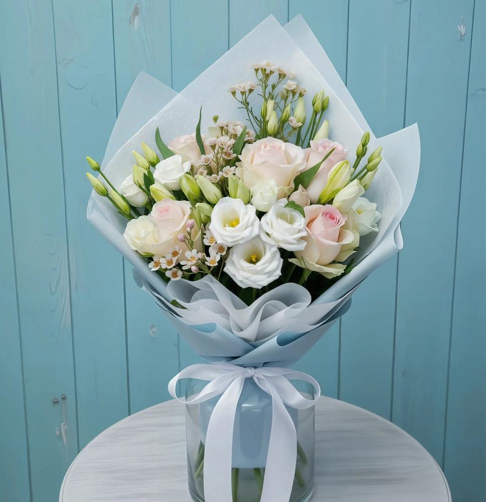 Букет цветов из: Розы и Лизиантусы в Зимогорье