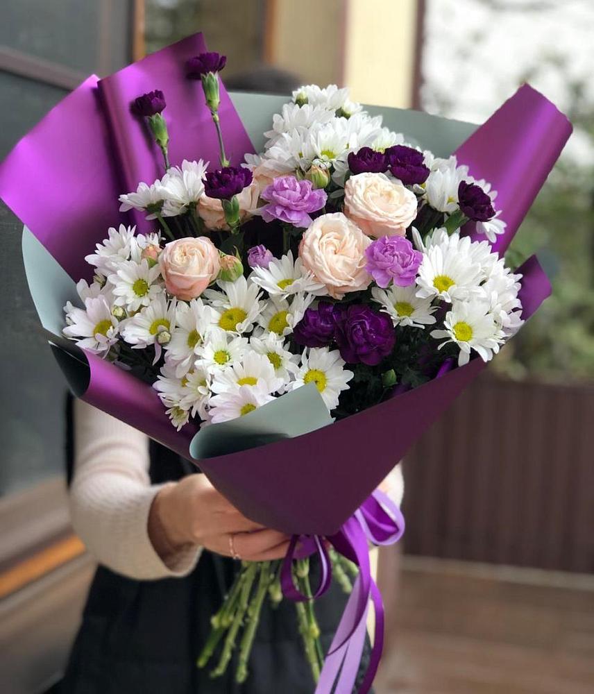 Букет цветов из: Хризантемы, Гвоздики и Розы в Зимогорье