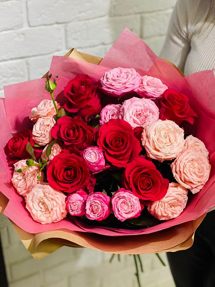 Букет цветов из: Розы в Зимогорье