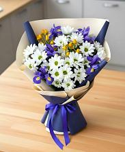 Букет цветов из:  Розы, Ирисы и Хризантемы в Зимогорье