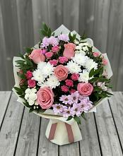 Букет цветов из:  Альстромерии, Гвоздики, Розы и Хризантемы в Зимогорье