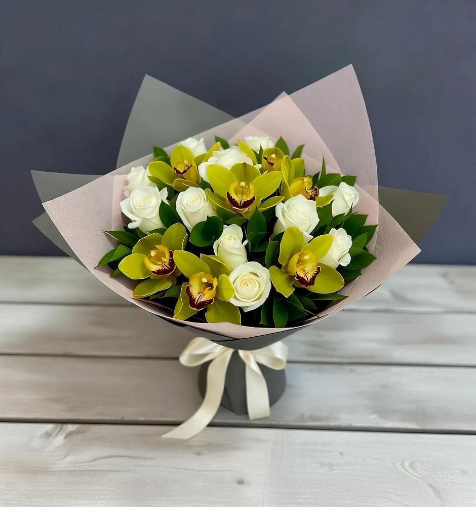 Букет цветов из: Орхидеи и Розы в Зимогорье