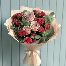 Букет цветов из:  Гвоздики и Розы в Зимогорье