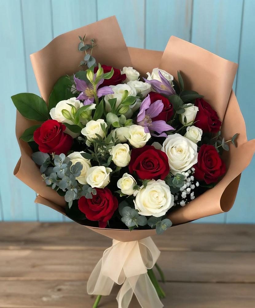 Букет цветов из: Розы и Альстромерии в Зимогорье