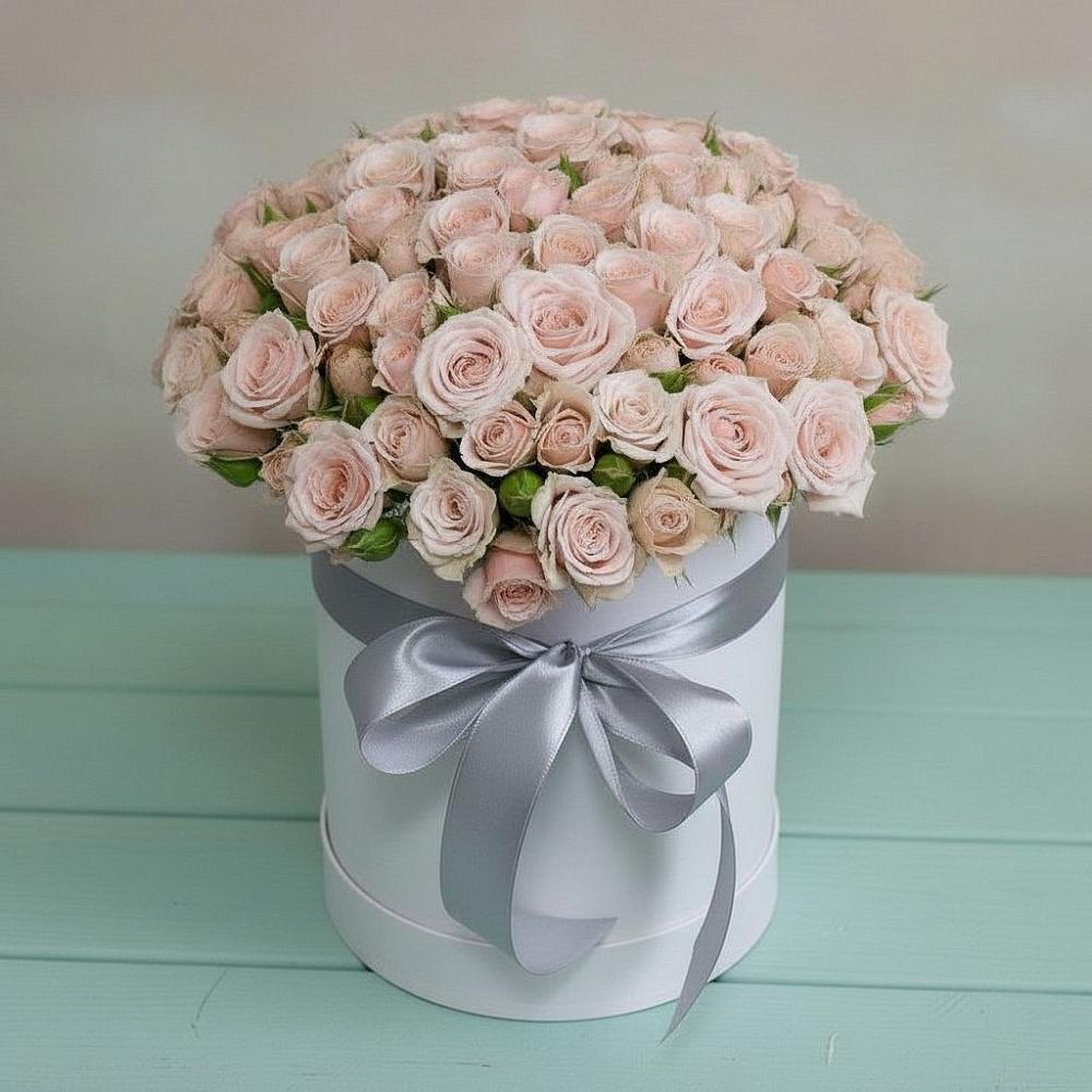 Цветочная композиция из Розы в шляпной коробке в Зимогорье