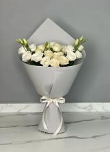 Букет цветов из:  Розы и Лизиантусы в Зимогорье